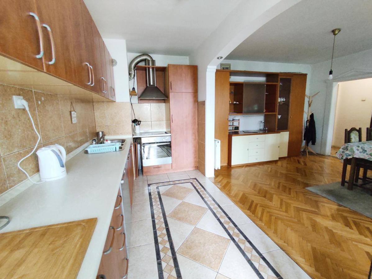 Central Spacious Apartment In Πρίστινα Εξωτερικό φωτογραφία